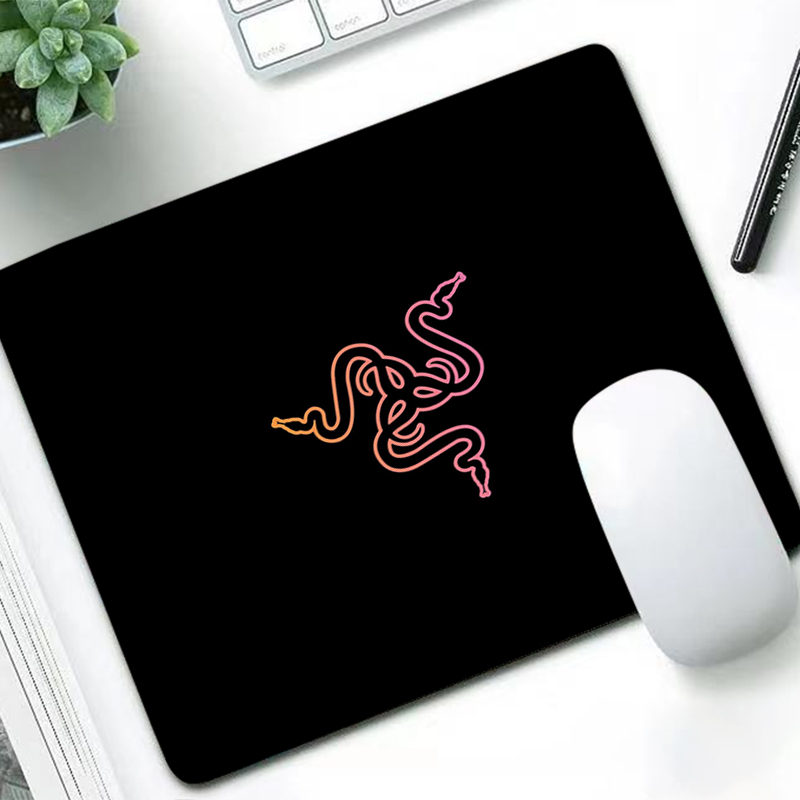 Esports Gaming Pad - Razer Lüks Mouse Pad Anime Oyuncu